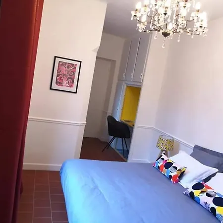 Bed & Breakfast Le 9 De Cour, Kiwi Carcassonne